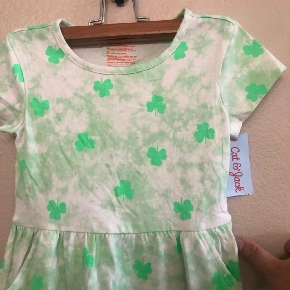 Cat & Jack Girls Green Shamrock Short  Sleeves Pocket Babydoll Style Dress Sz L